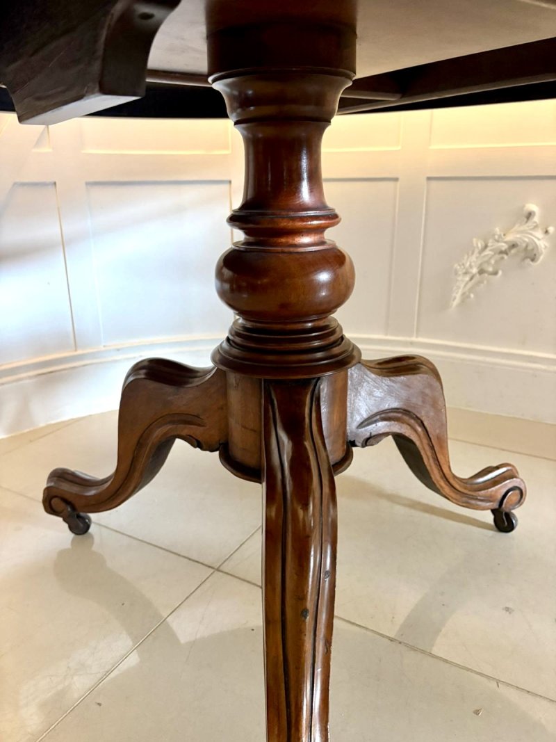 Antique English Victorian Segmented Figured Mahogany Circular Centre Dining Table - Image 5